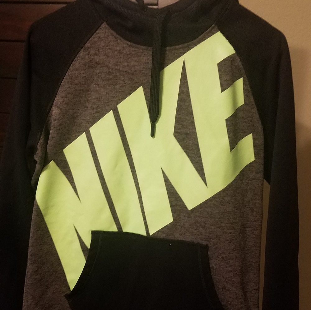 Nike dri fit hoodie